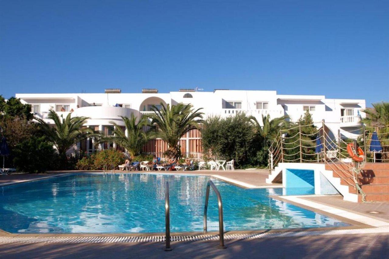 Eristos Beach Hotel Megálon Choríon Esterno foto