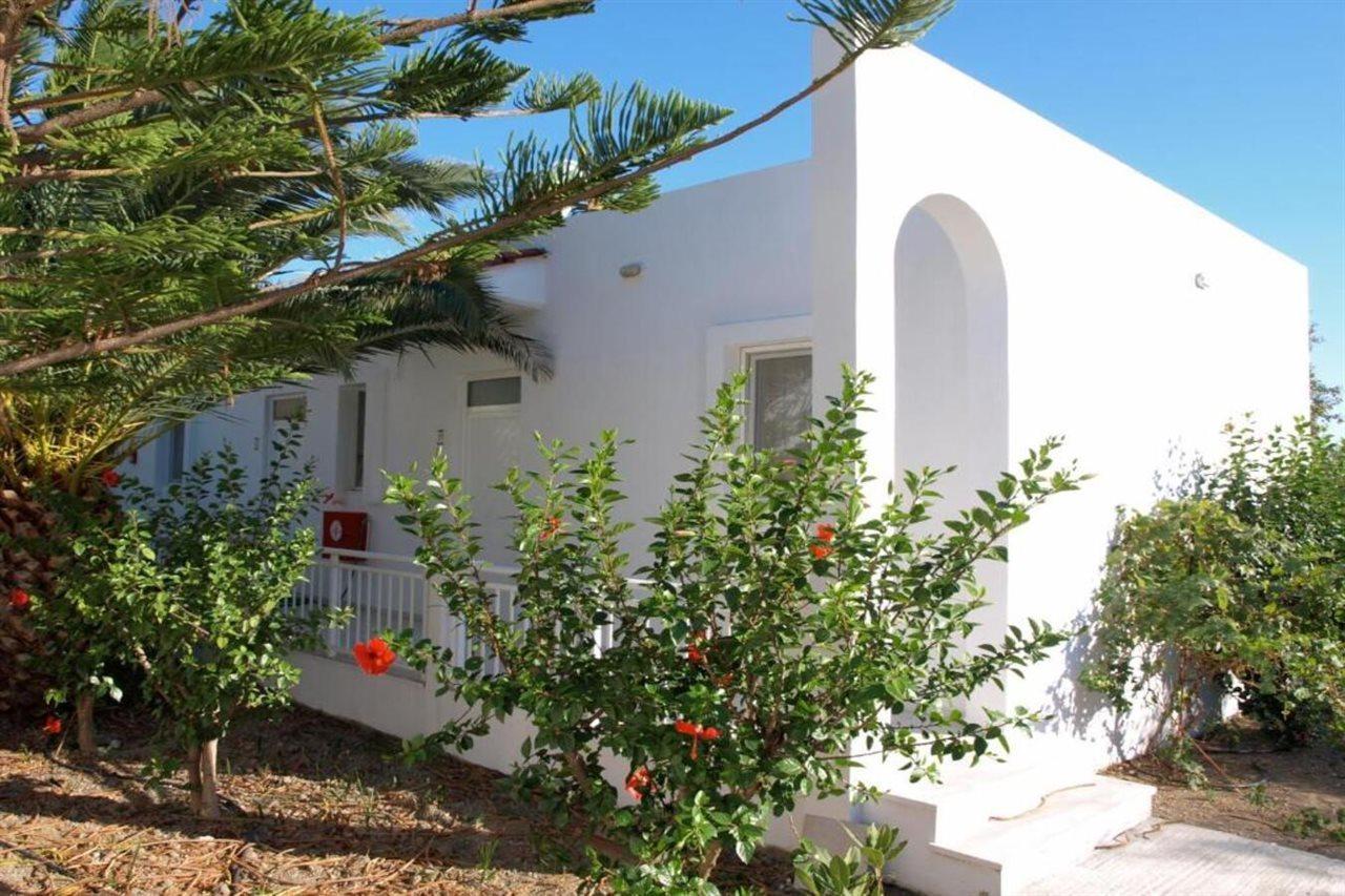 Eristos Beach Hotel Megálon Choríon Esterno foto