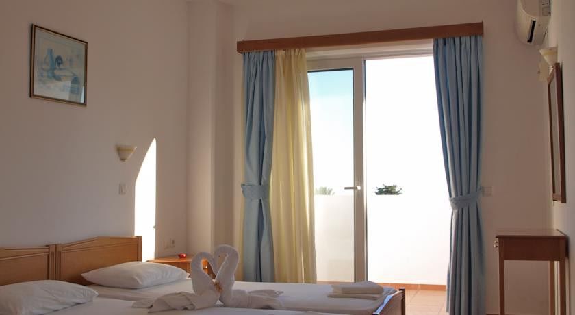 Eristos Beach Hotel Megálon Choríon Esterno foto