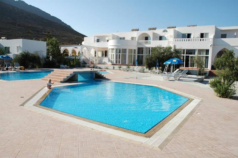 Eristos Beach Hotel Megálon Choríon Esterno foto